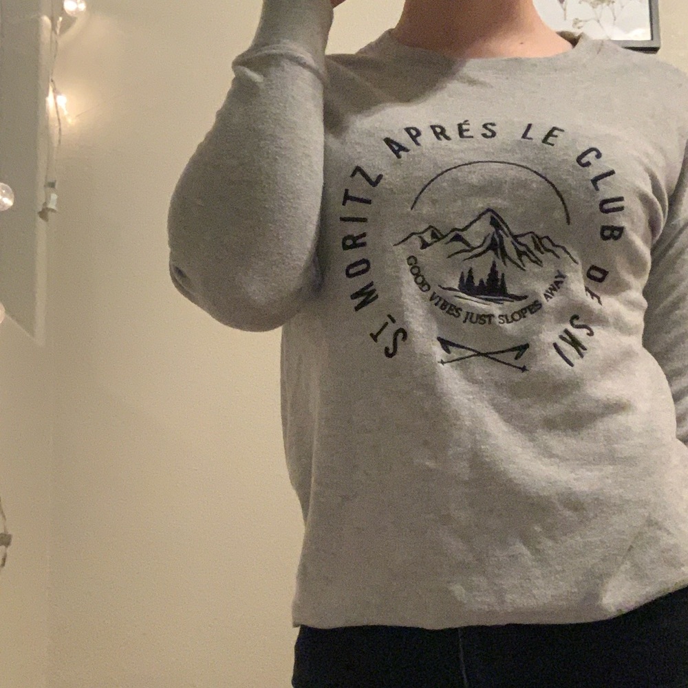 Cozy grey pullover